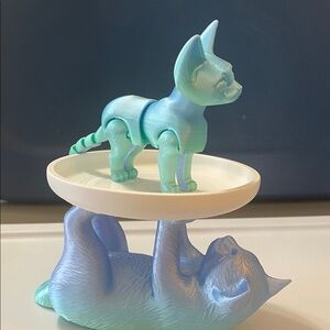 Adorable 3D printed Cat tray w two cats, beautiful blue decor for the cat lover